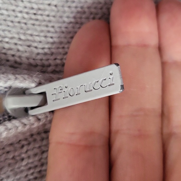 FIORUCCI sweater size large - Picture 4 of 7